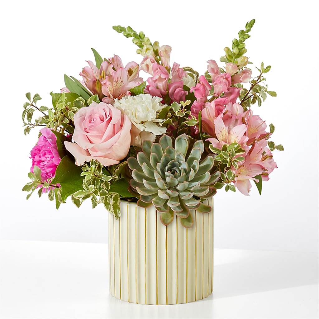 Magenta Musings Bouquet – GOOSEBERRIES FLOWER SHOP BY BERKOT'S, Twin Lakes WI