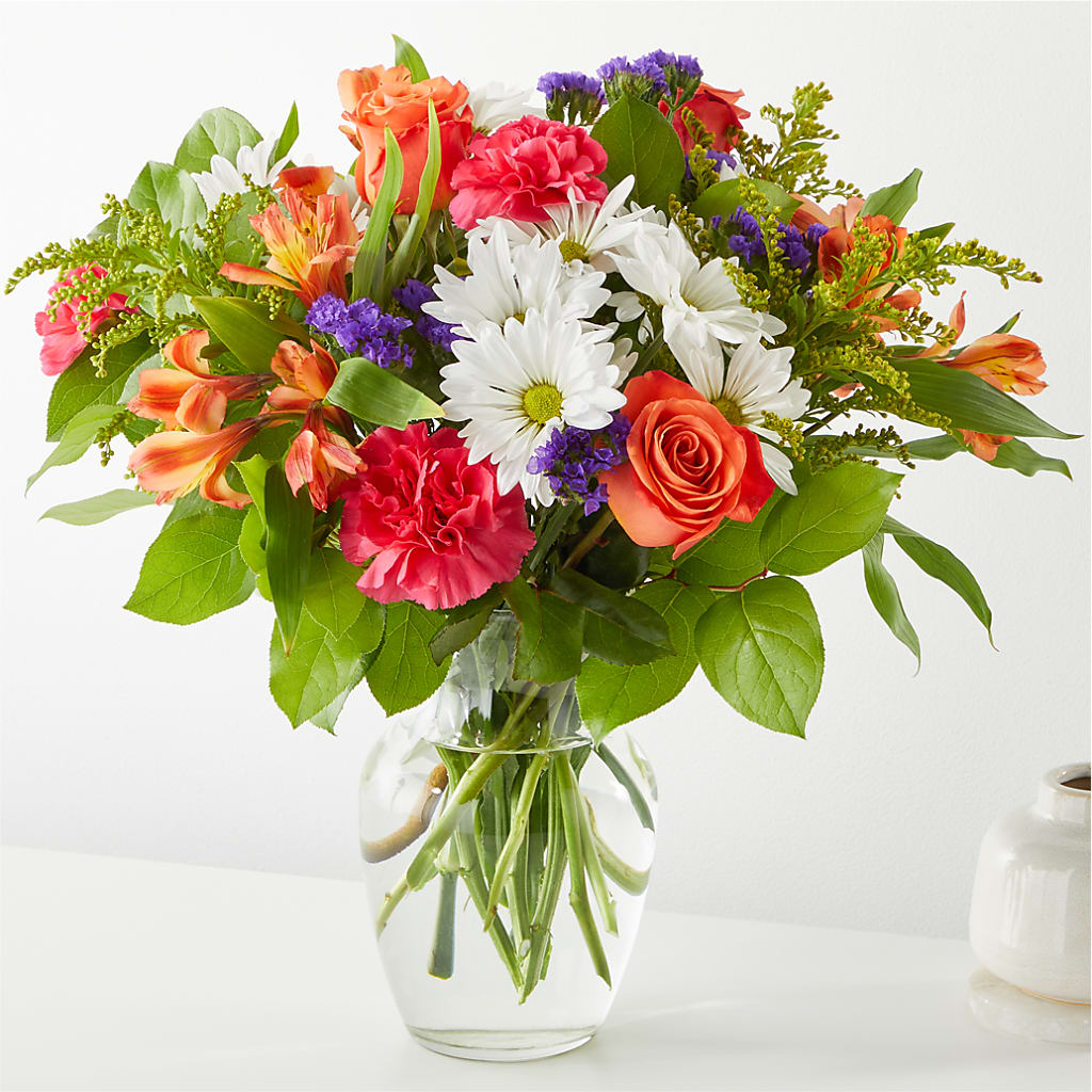 Oopsie Daisy Bouquet – GOOSEBERRIES FLOWER SHOP BY BERKOT'S, Twin Lakes WI
