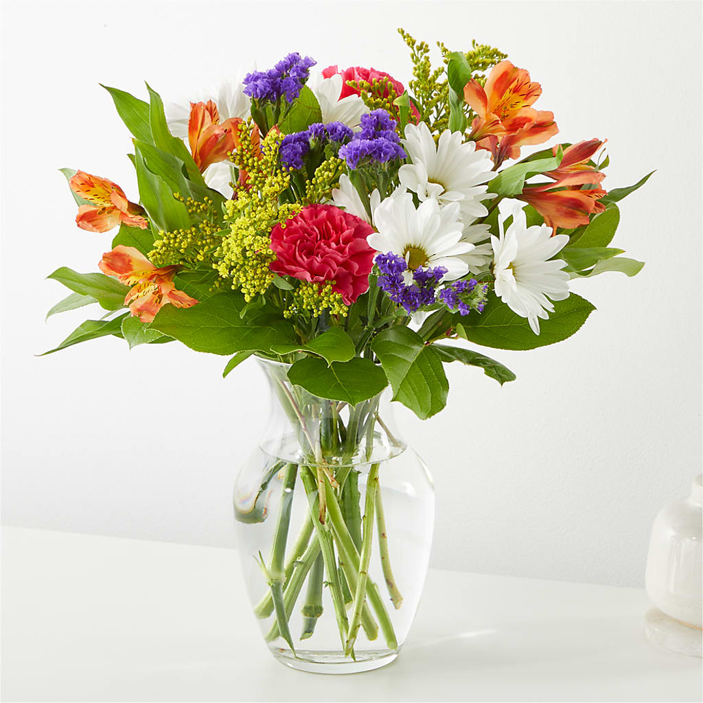 Oopsie Daisy Bouquet – GOOSEBERRIES FLOWER SHOP BY BERKOT'S, Twin Lakes WI