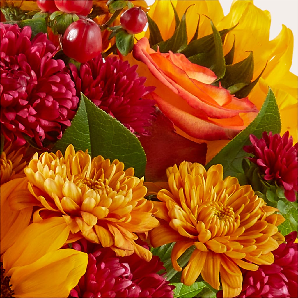 Sweater Season - A Florist Original – GOOSEBERRIES FLOWER SHOP BY BERKOT'S, Twin Lakes WI