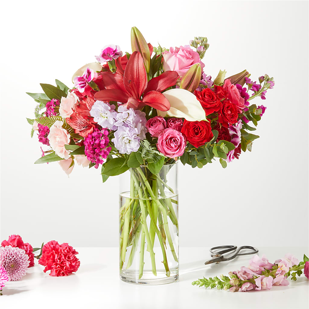 Swooning Over You - A Luxury Florist Original – GOOSEBERRIES FLOWER SHOP BY BERKOT'S, Twin Lakes WI
