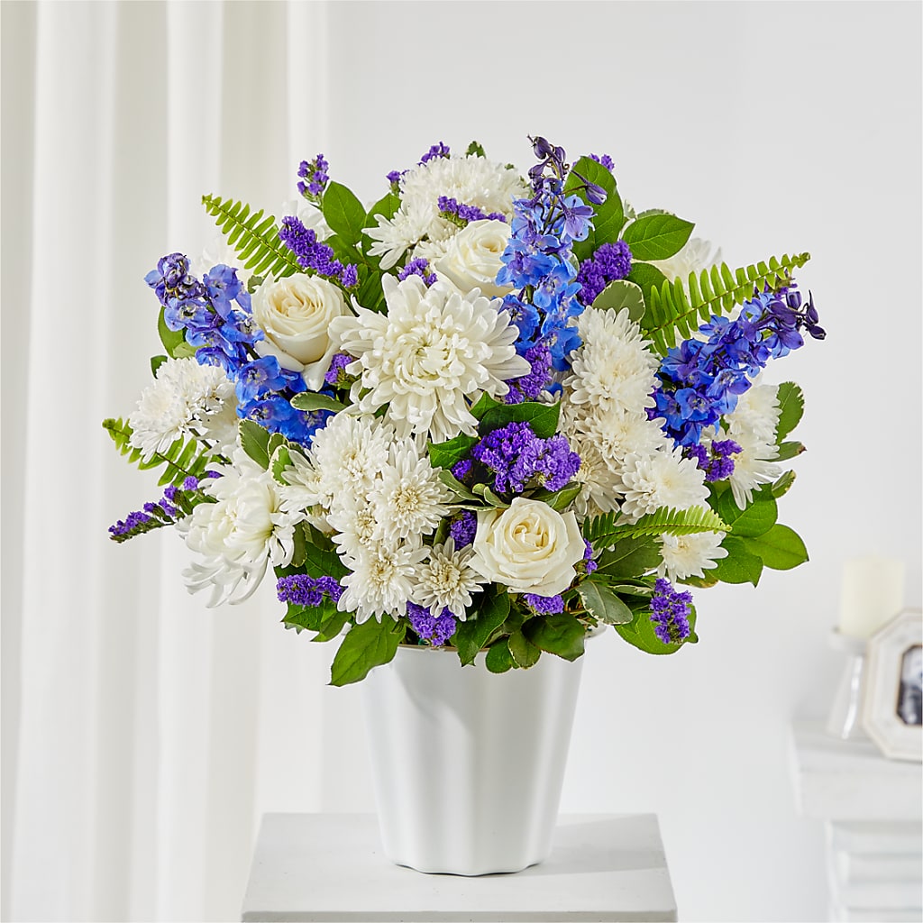 Hold Dear Tabletop Basket – GOOSEBERRIES FLOWER SHOP BY BERKOT'S, Twin Lakes WI