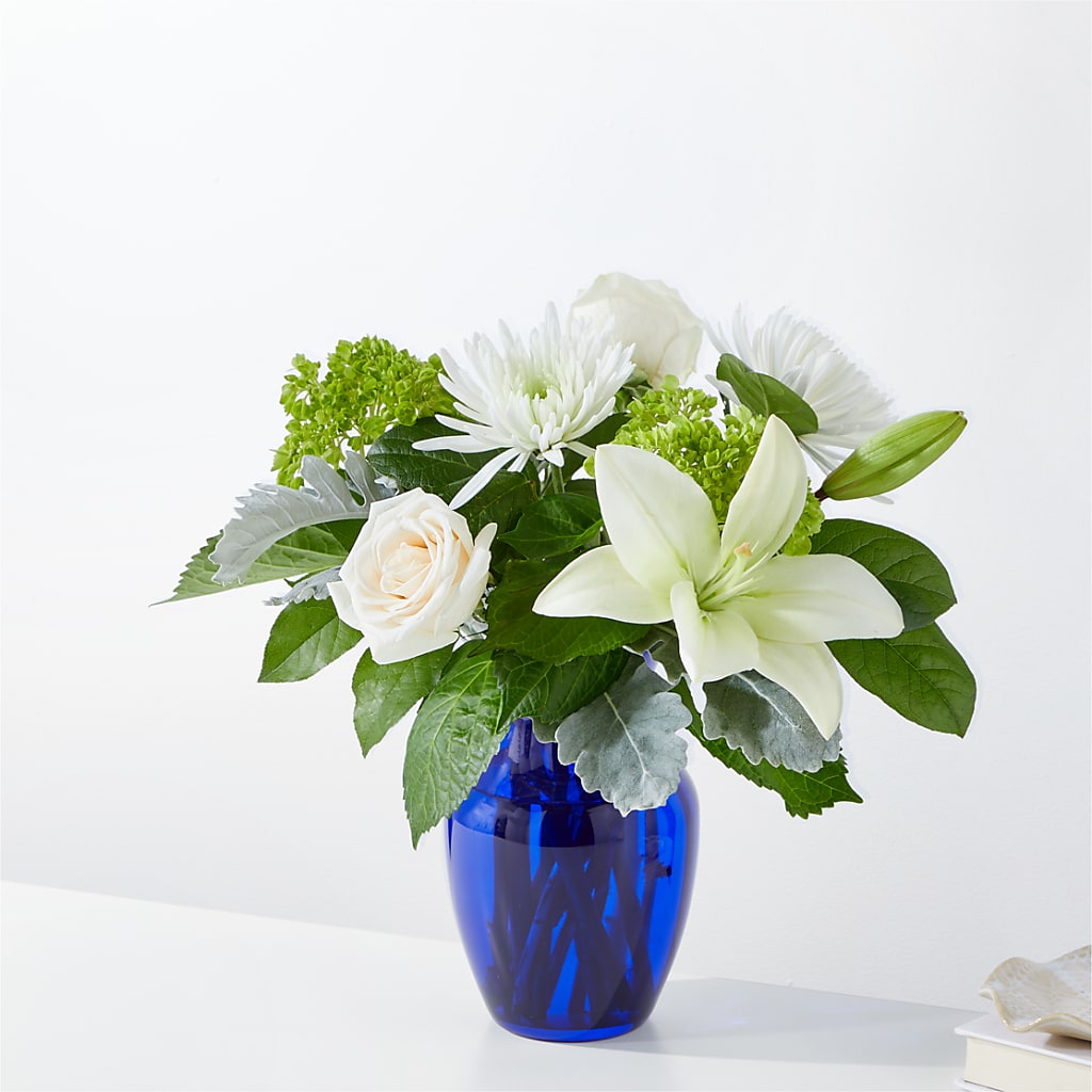 Snowy Dreams Bouquet – GOOSEBERRIES FLOWER SHOP BY BERKOT'S, Twin Lakes WI