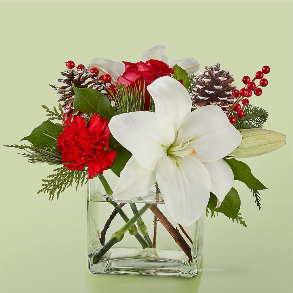 Glistening Icicles Bouquet – GOOSEBERRIES FLOWER SHOP BY BERKOT'S, Twin Lakes WI