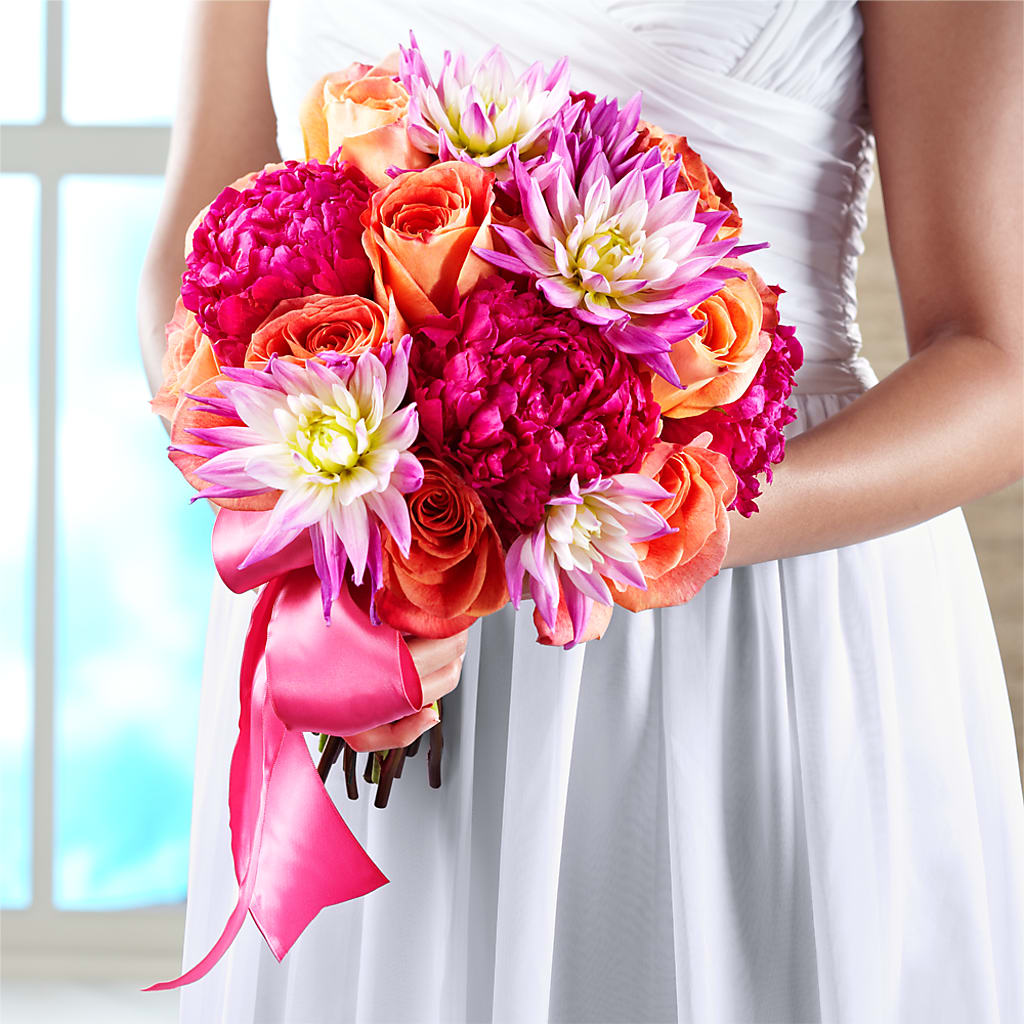 New Love Bouquet – GOOSEBERRIES FLOWER SHOP BY BERKOT'S, Twin Lakes WI