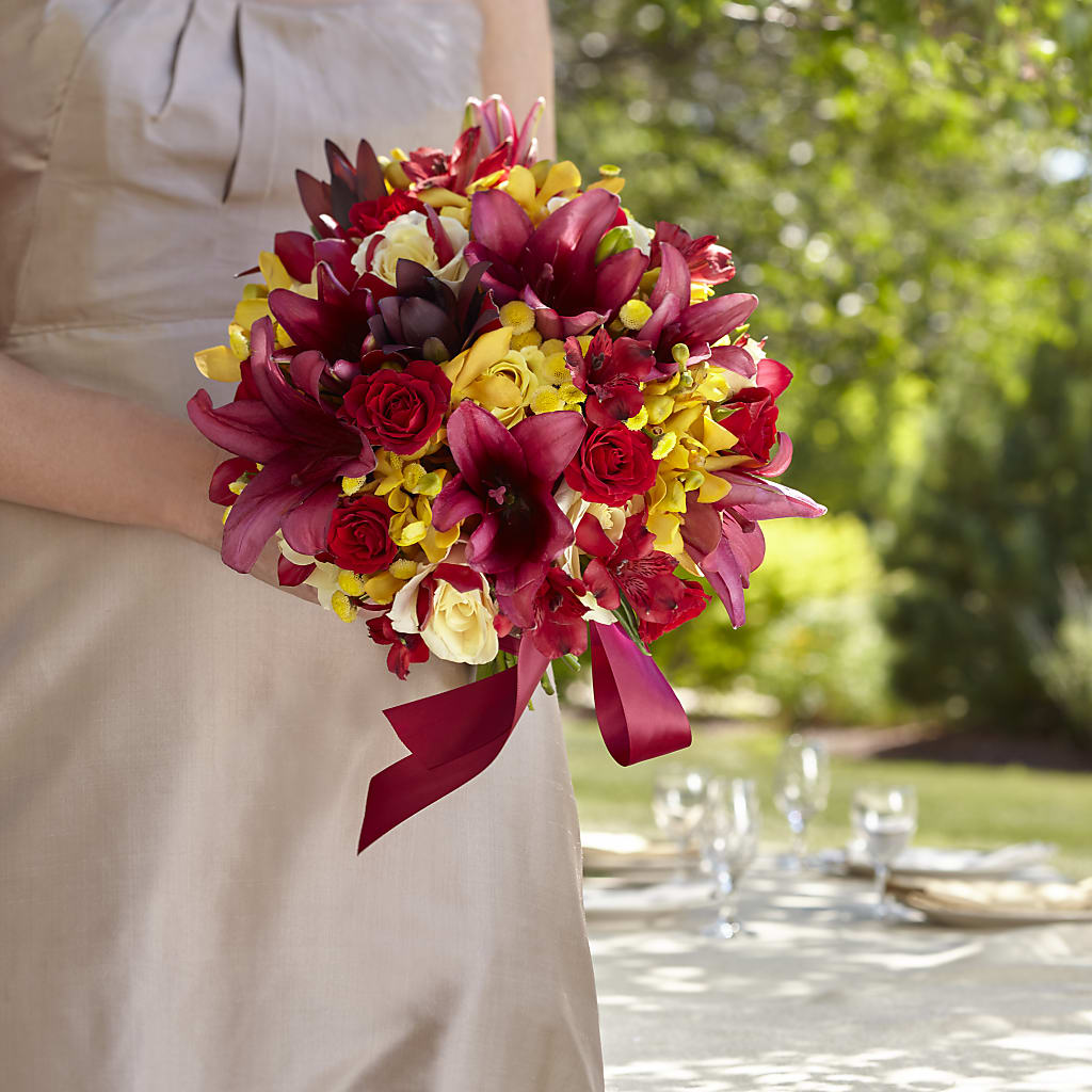 Sunningdale Bouquet – GOOSEBERRIES FLOWER SHOP BY BERKOT'S, Twin Lakes WI