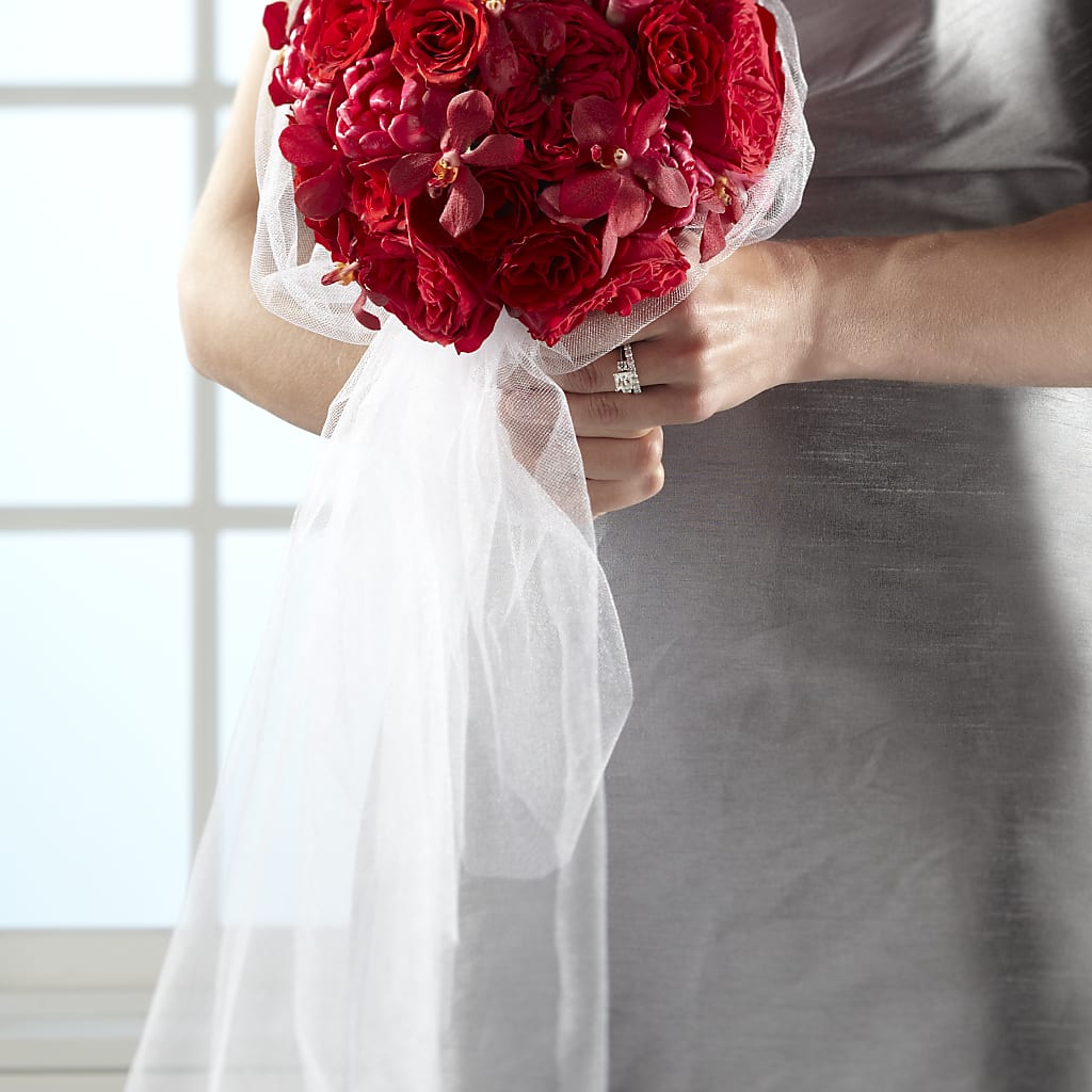 Desire Bouquet – GOOSEBERRIES FLOWER SHOP BY BERKOT'S, Twin Lakes WI
