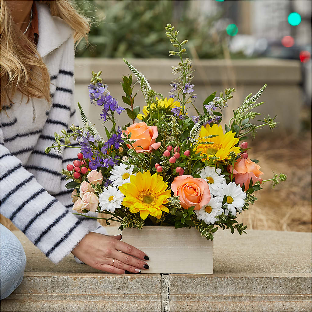 The Good Life Bouquet – GOOSEBERRIES FLOWER SHOP BY BERKOT'S, Twin Lakes WI