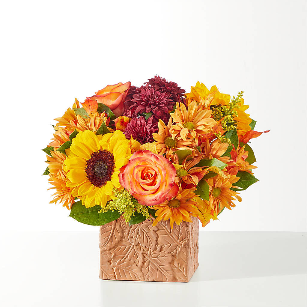 The Outdoors Bouquet – GOOSEBERRIES FLOWER SHOP BY BERKOT'S, Twin Lakes WI