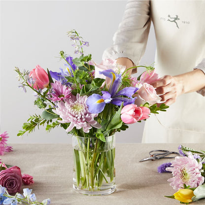 Pastel Tradition - A Florist Original – GOOSEBERRIES FLOWER SHOP BY BERKOT'S, Twin Lakes WI