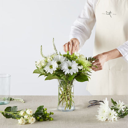 Irish Garden - A Florist Original – GOOSEBERRIES FLOWER SHOP BY BERKOT'S, Twin Lakes WI