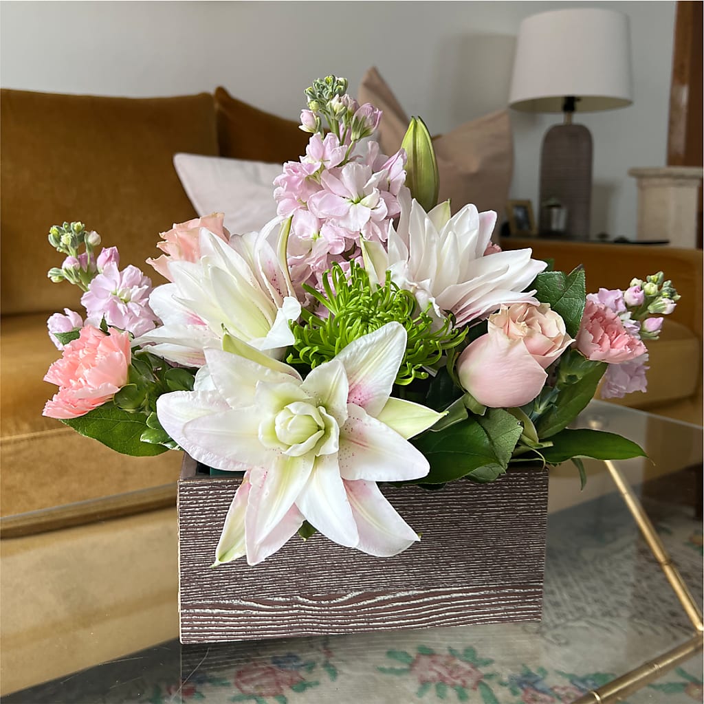 Beautiful Spirit Basket – GOOSEBERRIES FLOWER SHOP BY BERKOT'S, Twin Lakes WI