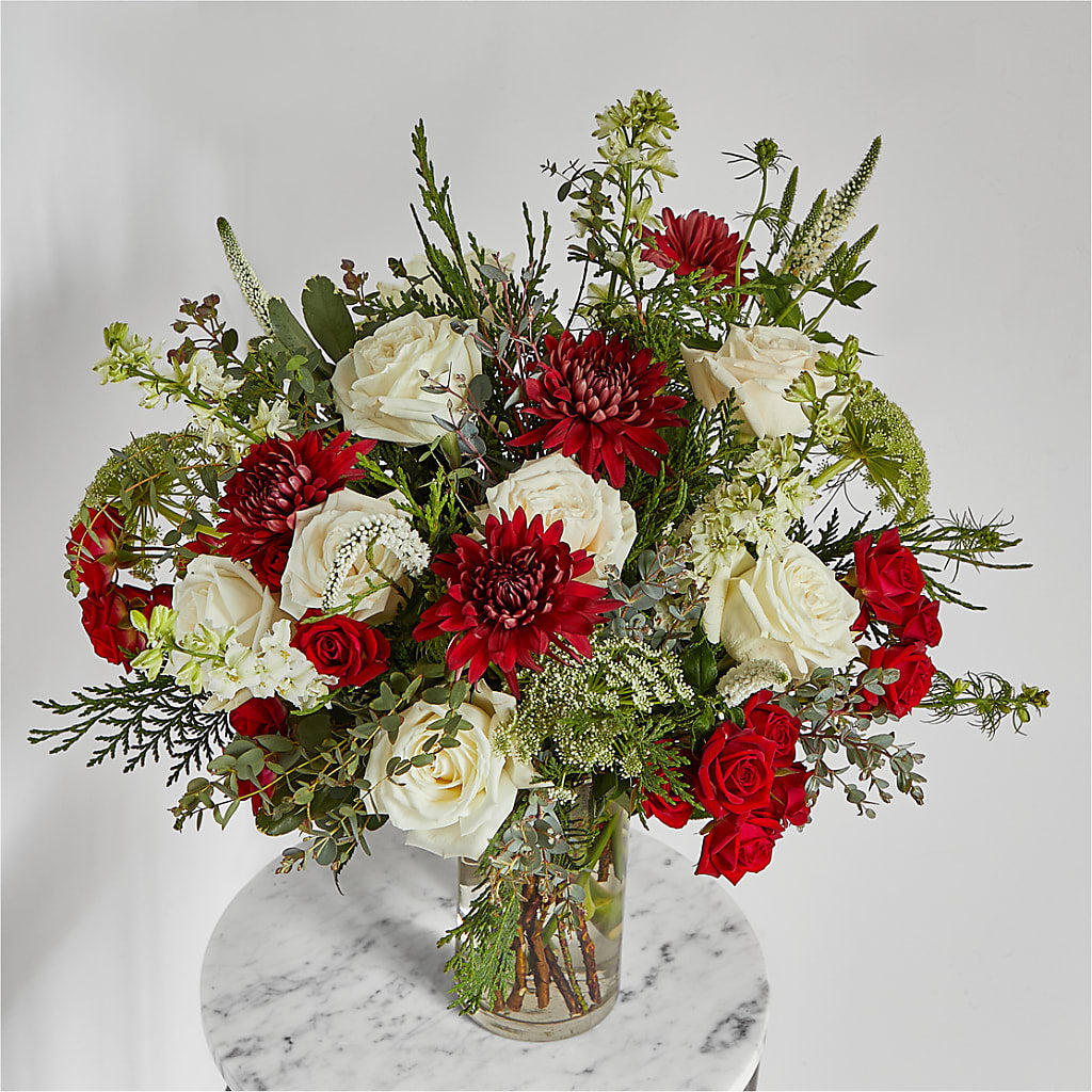 Favorite Traditions Bouquet – GOOSEBERRIES FLOWER SHOP BY BERKOT'S, Twin Lakes WI