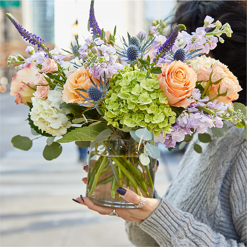 Porch Swing Bouquet – GOOSEBERRIES FLOWER SHOP BY BERKOT'S, Twin Lakes WI