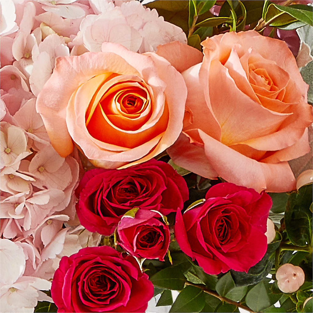 Glitz & Glam Bouquet – GOOSEBERRIES FLOWER SHOP BY BERKOT'S, Twin Lakes WI