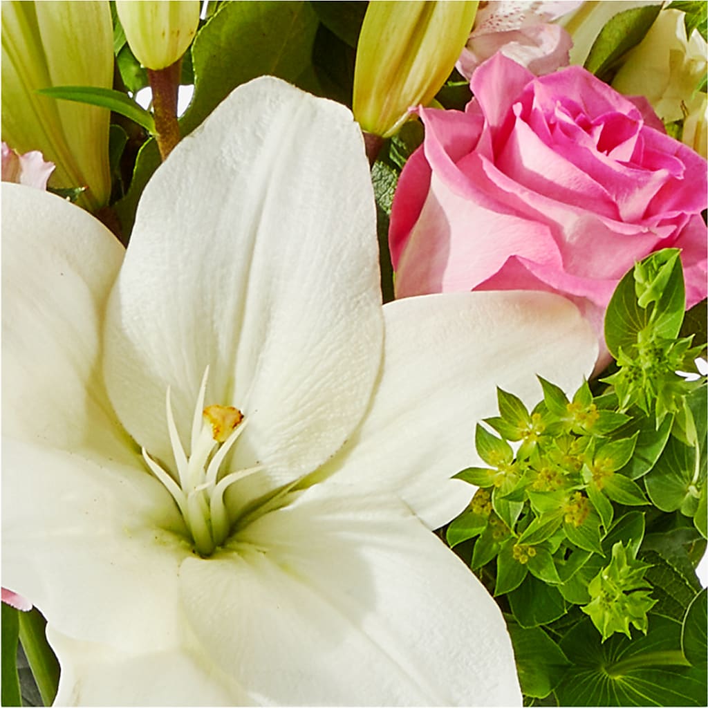 Fondly Bouquet – GOOSEBERRIES FLOWER SHOP BY BERKOT'S, Twin Lakes WI
