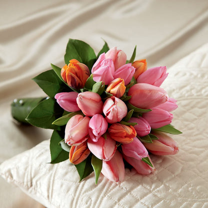 Embraceable Bouquet – GOOSEBERRIES FLOWER SHOP BY BERKOT'S, Twin Lakes WI