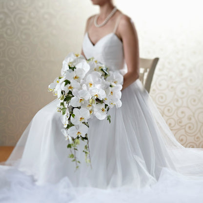 Classic White Bouquet – GOOSEBERRIES FLOWER SHOP BY BERKOT'S, Twin Lakes WI